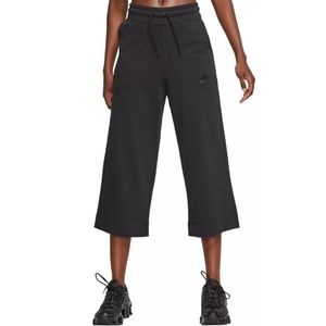 Nike women's sportswear jersey capri pants Black